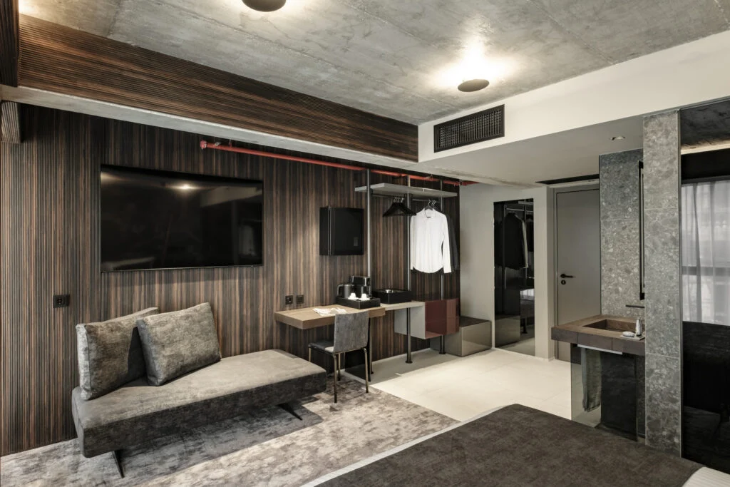 BRIANGRECH-FitchHotel-4551 Spacious boutique hotel room - Fitch Hotel