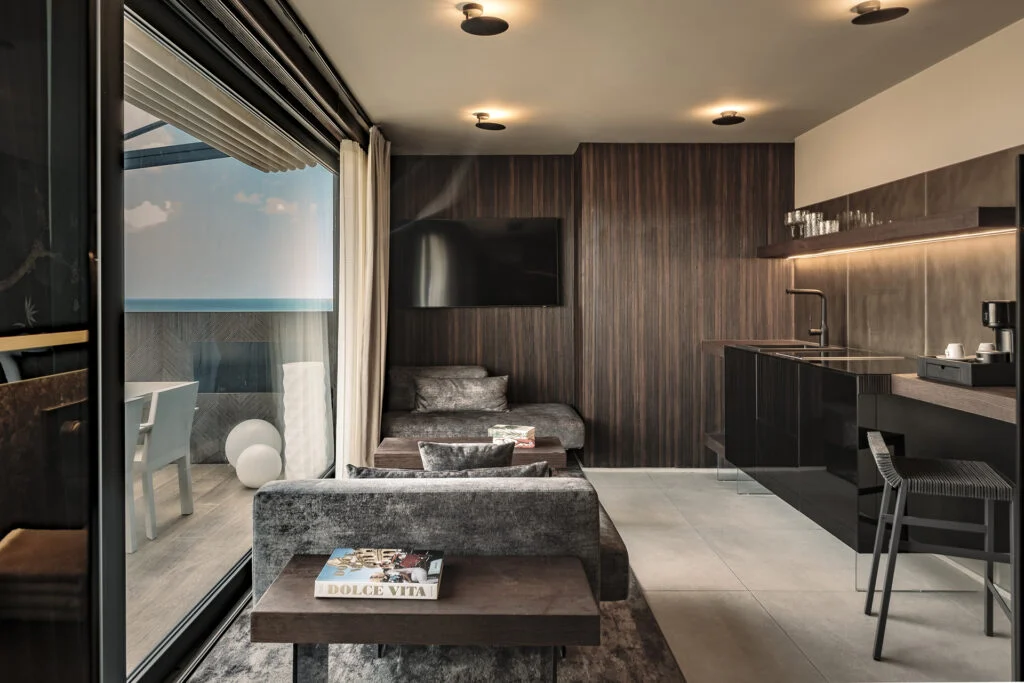 Luxury penthouse suite with kitchenette and sea view - hotelfitch Luxury penthouse suite with kitchenette and sea view - hotelfitch